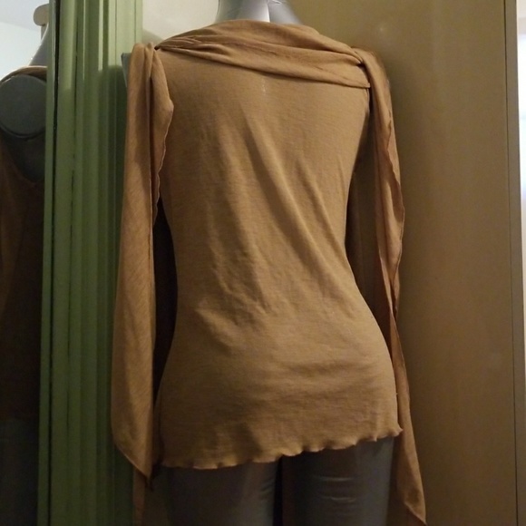 Top - Picture 5 of 7